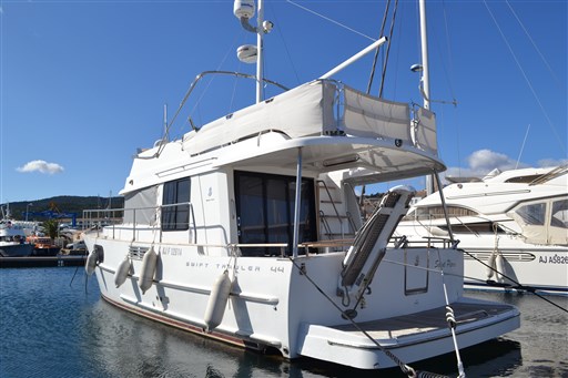 Beneteau Swift Trawler 44 3