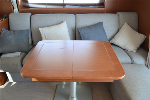 Beneteau Swift Trawler 44 9