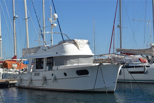 Beneteau Swift Trawler 44 2