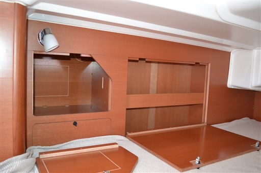 Dufour Yachts 450 Grandlarge 9