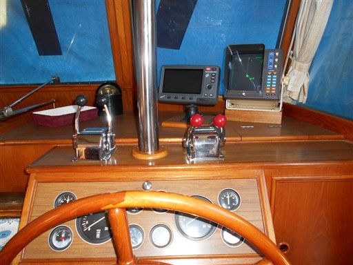 American Marine GRAND BANKS 36 CL 7