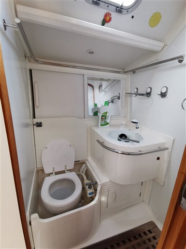 Dufour Yachts 56 Prestige 10