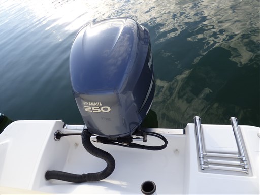 Sessa Marine KEY LARGO 24 4