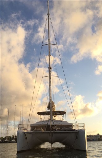 Lagoon 52 10