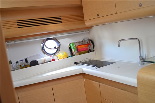 Beneteau MONTECARLO 42 HT 5