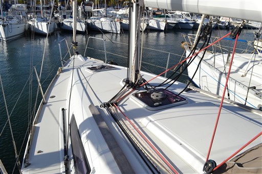 Jeanneau SUN ODYSSEY 33i 3