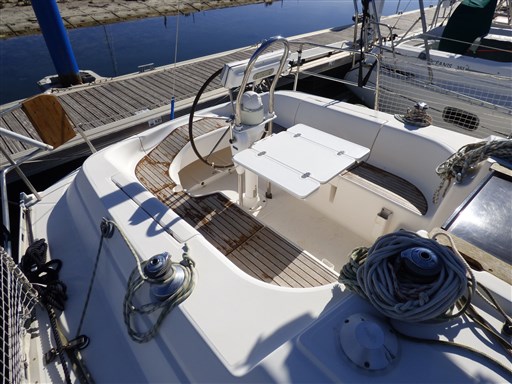 Dufour Yachts DUFOUR 36 CLASSIC 2