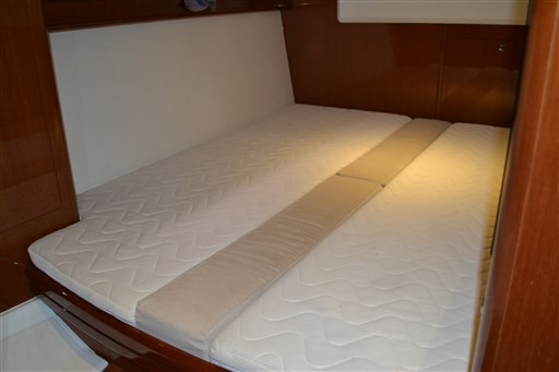 Beneteau ANTARES 42 Fly 16