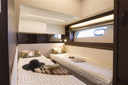 Jeanneau PRESTIGE 520 10