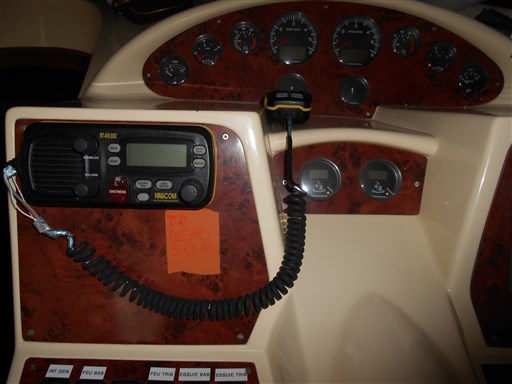 Galeon 330 Fly 8