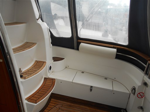 Galeon 330 Fly 3
