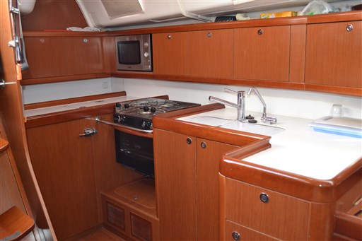 Beneteau OCEANIS 43 7