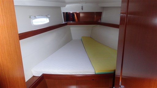 Beneteau OCEANIS 43 9