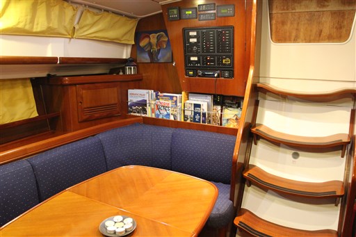 Beneteau OCEANIS 42 CC 10