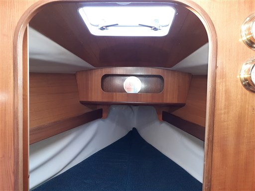Beneteau FIRST 285 19