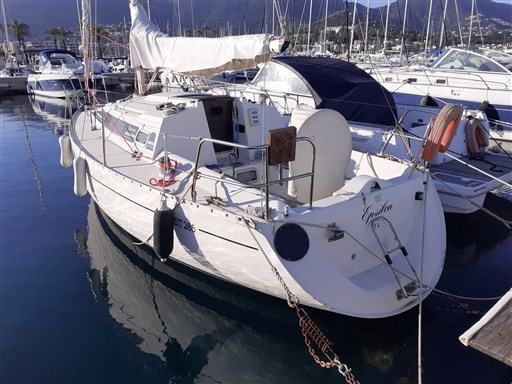 Beneteau FIRST 285 1
