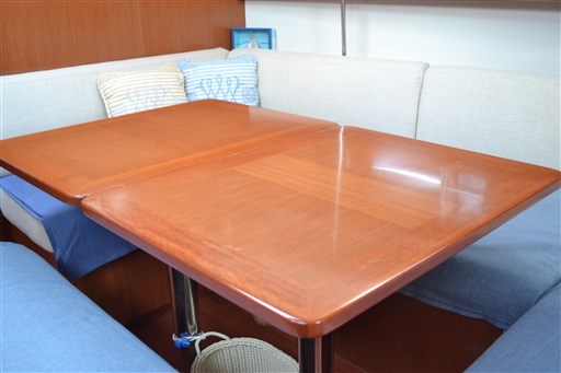 Beneteau OCEANIS 40 11