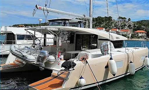 Lagoon 42