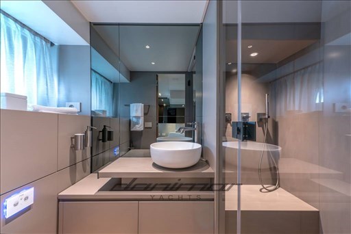{I} Owner Bathroom