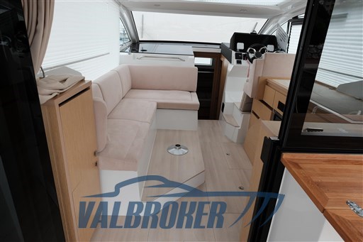 sealine 335 2021 foto giugno 2024 (22)