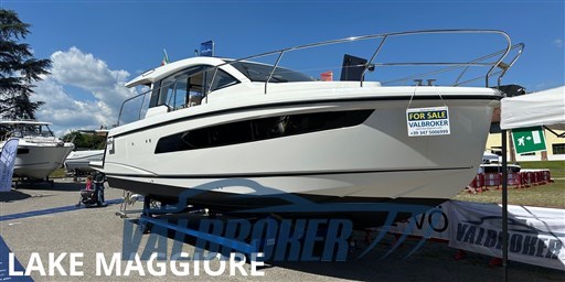 Sealine C335v