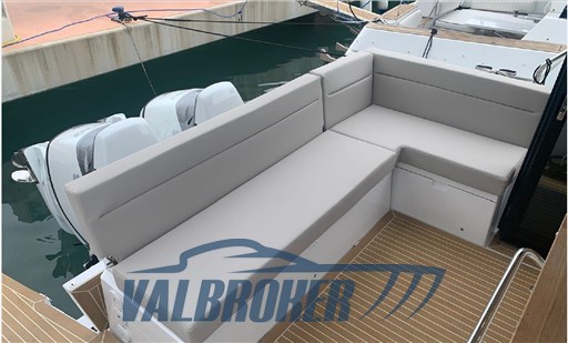 Sealine 335  (4)