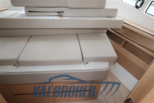 sealine 335 2021 foto giugno 2024 (62)