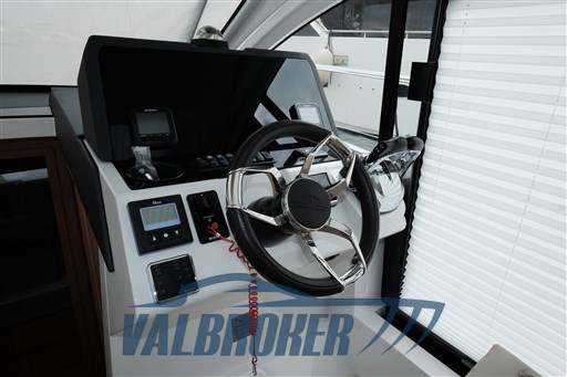 sealine 335 2021 foto giugno 2024 (44)