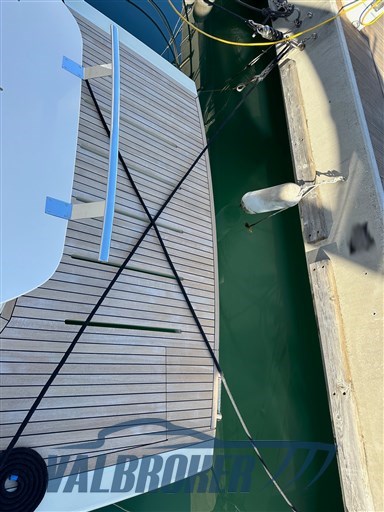 invictus 370 esterni (12)