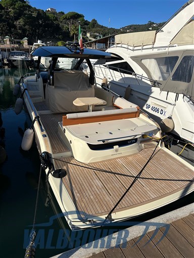 invictus 370 esterni (2)