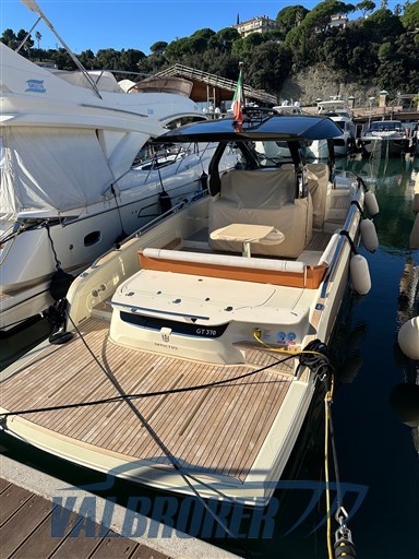 invictus 370 Valbroker esterni (3)