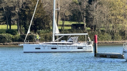 Bavaria C42