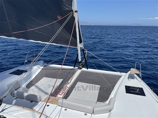 92l3tpg7ha.jpg