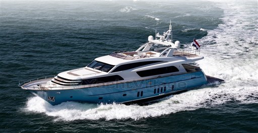 Van Der Valk Raised Pilothhouse