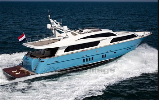 Van Der Valk Raised Pilothhouse