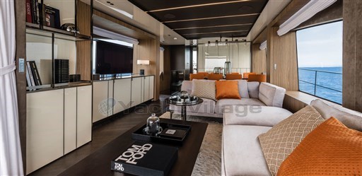 IMMAGINE DI REPERTORIO SALONE