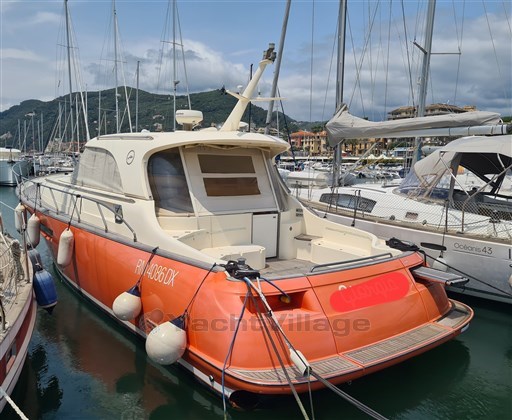 Mochi Craft Mochi 44 Dolphin