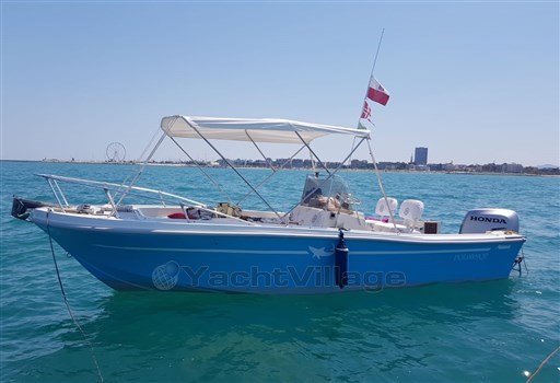 Mako Marine Mako 21