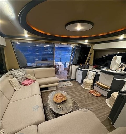 Ferretti 680 - 2002 (2).jpg