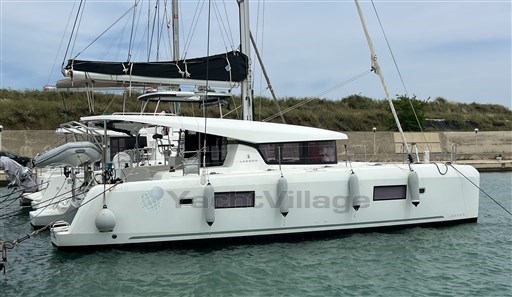 Lagoon 42