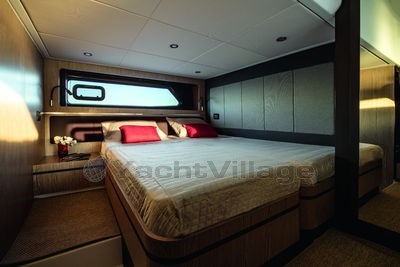 A45 Guest Cabin Queen Size Bed