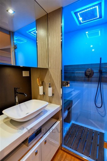 Rebel 55 int 05 Red.jpg