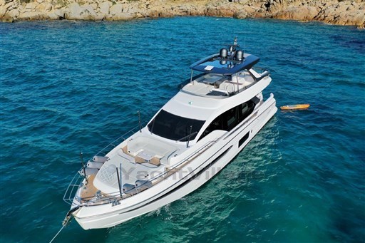 Azimut 78 Fly