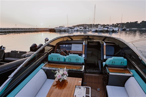 MENNYACHT_RIVA 38_RIVAMARE-0008