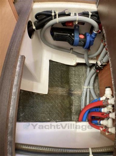 f6968_yt8w9_19.jpg