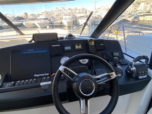 1f55011gcx.jpg