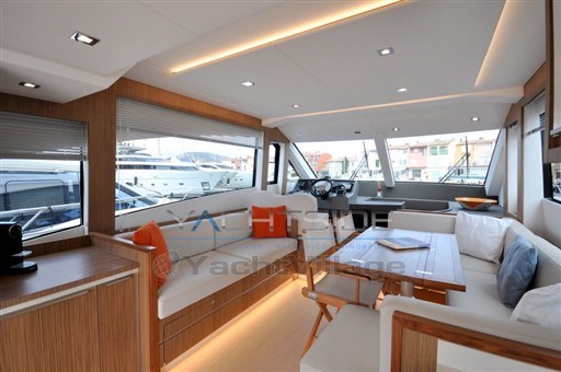 c4cf5_0odw2_cayman_f520_-_2020_1_10.jpg