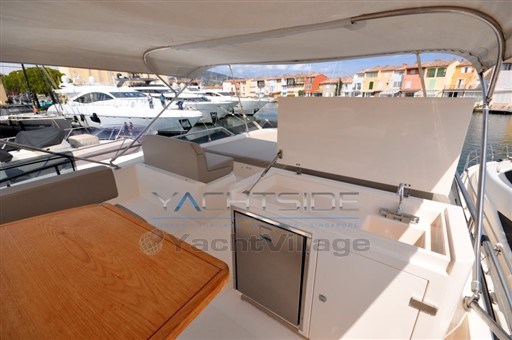 ad2bd_u97fv_cayman_f520_-_2020_1_5.jpg