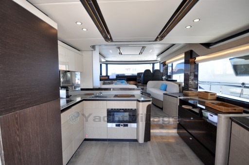 9e437_lseui_absolute_navetta_52_8_.jpg
