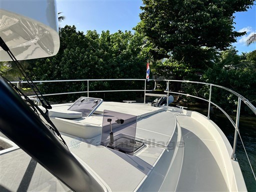 3f564_87e68_2023-beneteau-swift-trawler-48-power-9719548-20250318122718282-1_xlarge.jpg
